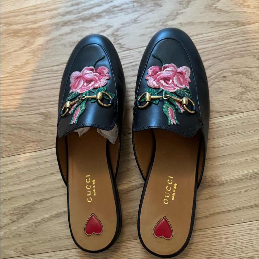 Gucci Princetown mules with flower applique